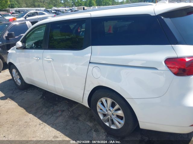 KNDMB5C10H6281464 KIA SEDONA LX
