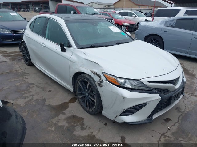 Toyota CAMRY XSE 2019 4T1B61HK6KU818701 main image