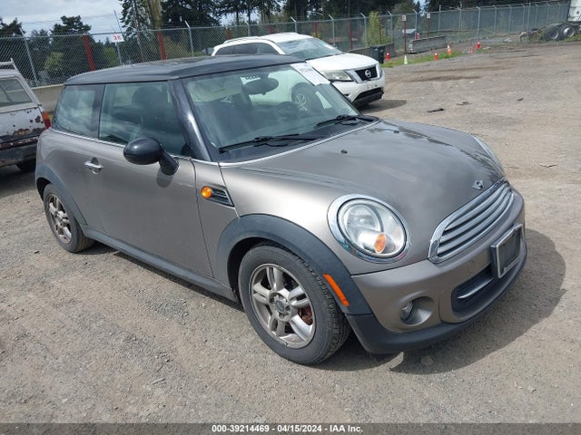 2011 MINI COOPER WMWSU3C50BT098922 Photo 0