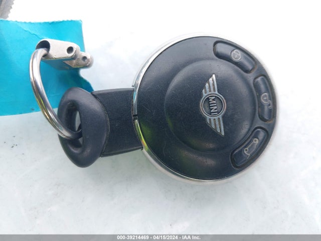 2011 MINI COOPER WMWSU3C50BT098922 Photo 10