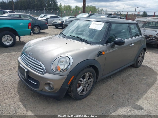 2011 MINI COOPER WMWSU3C50BT098922 Photo 1