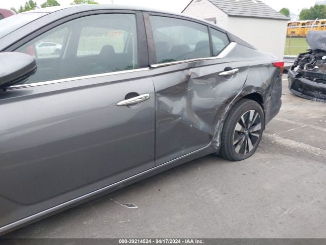 1N4BL4DW3MN312088 Nissan Altima Sv Intelligent Awd