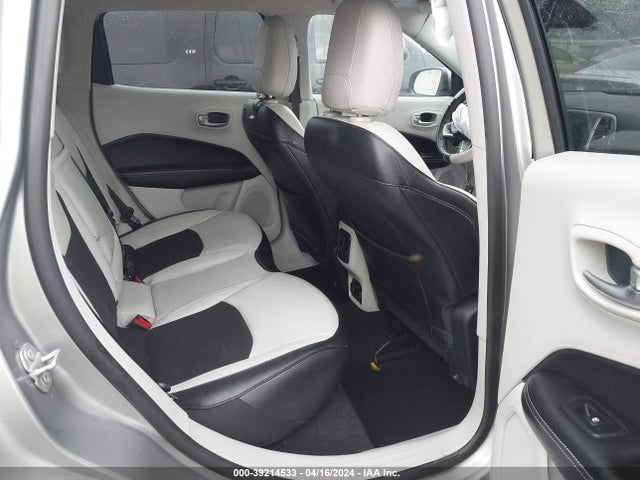 3C4NJCBB8KT782587 Jeep Compass Latitude Fwd