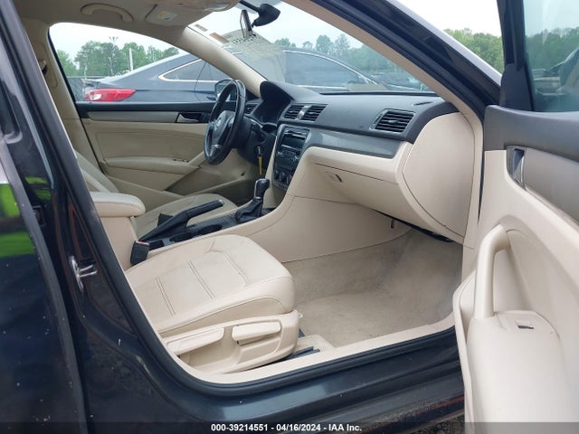 Volkswagen Passat 1.8t Wolfsburg Edition 2014 1VWAT7A34EC110467 Image 5