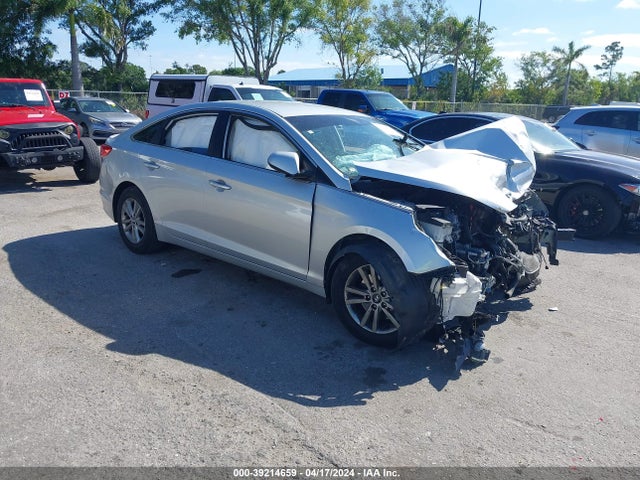 Hyundai SONATA SE 2015 5NPE24AF6FH231863 Image 1