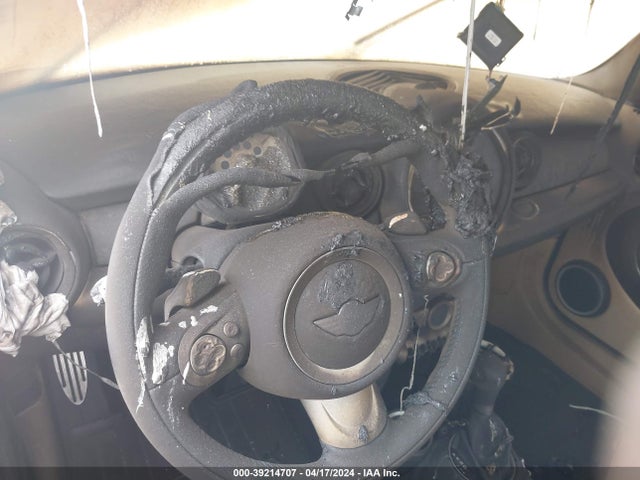 2010 MINI COOPER S WMWMF7C53ATW88766 Photo 6