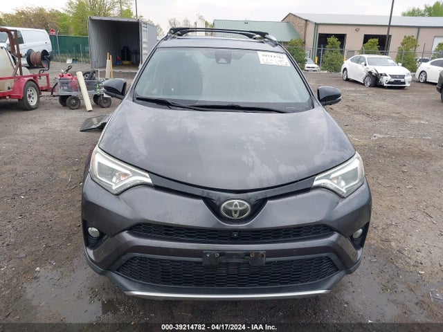 Toyota RAV4 SE 2016 JTMJFREV3GJ061603 Image 13