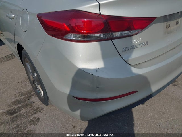 Hyundai Elantra Value Edition 2018 5NPD84LF1JH325004 Image 6