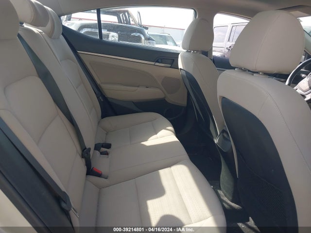 Hyundai Elantra Value Edition 2018 5NPD84LF1JH325004 Image 8