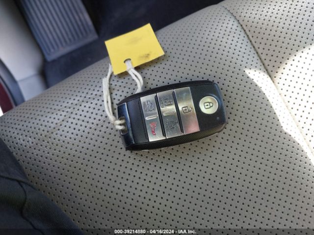 KNDMC5C13G6180883 KIA SEDONA EX