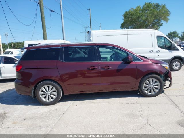 KNDMC5C13G6180883 KIA SEDONA EX