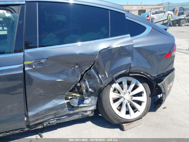 5YJXCDE20HF077410 Tesla Model X 100d/75d/90d