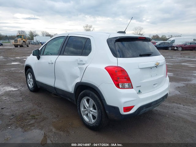 Chevrolet TRAX LS 2019 3GNCJKSBXKL342878 Image 3