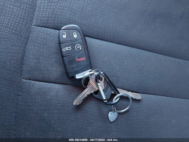 Chrysler 200 Limited 2015 1C3CCCAB7FN646688 Image 11
