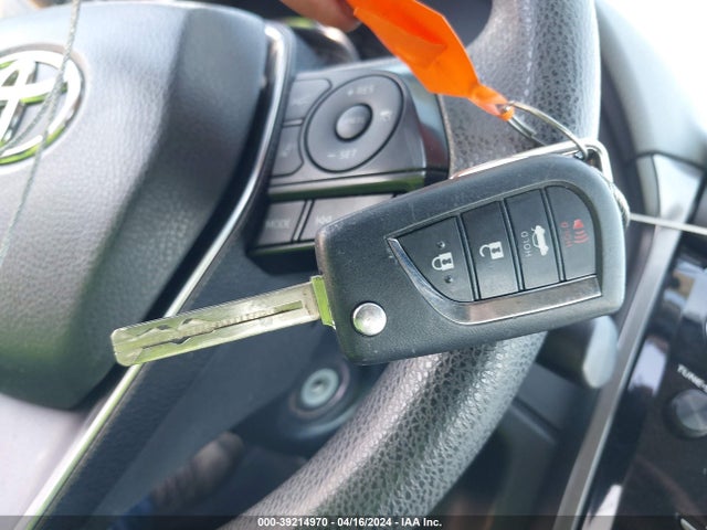 Toyota CAMRY LE 2020 4T1C11AK2LU359004 Image 11