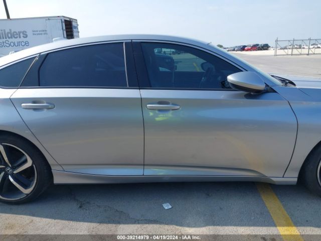 1HGCV1F30JA139886 Honda Accord Sport