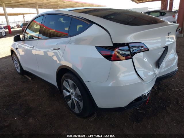 2023 TESLA MODEL Y 7SAYGAEE7PF815075 Photo 2
