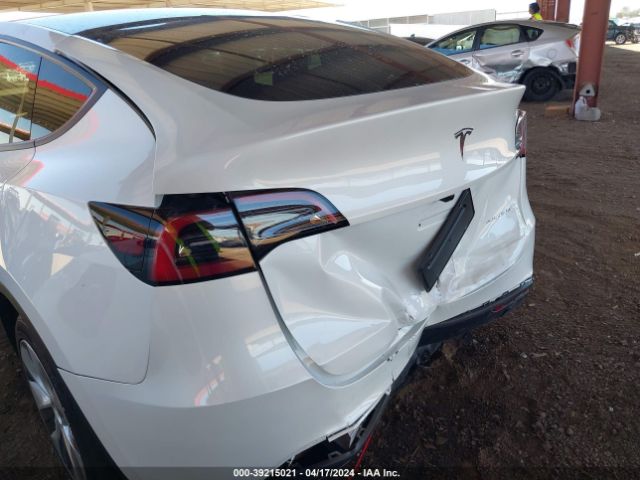 2023 TESLA MODEL Y 7SAYGAEE7PF815075 Photo 5