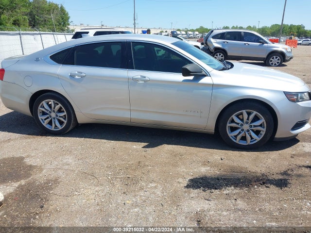 Chevrolet IMPALA 1LT 2017 2G1105SA8H9137852 Image 13