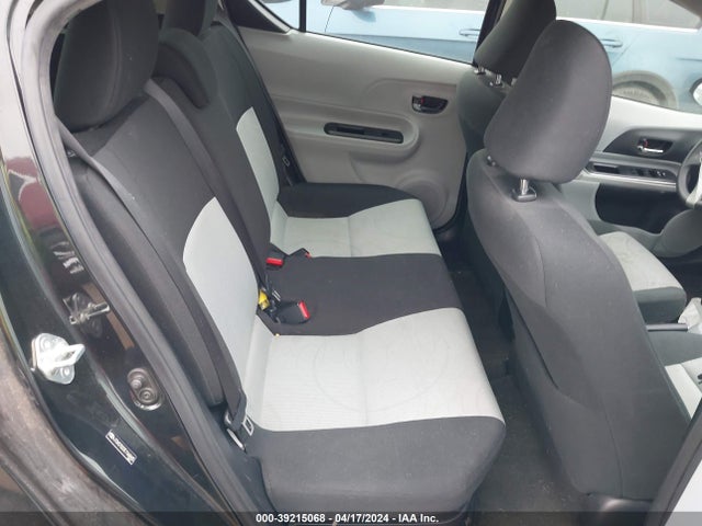 Toyota Prius C Two 2014 JTDKDTB33E1568685 Image 8