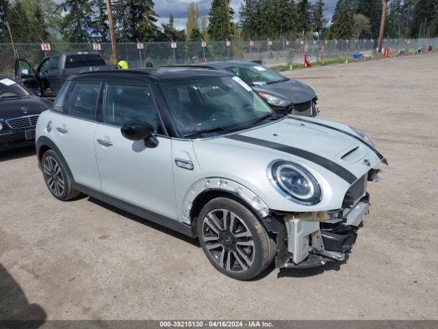 39215130 :رقم المزاد ، WMW53DK05N2S36301 vin ، 2022 Mini Hardtop Cooper S مزاد بيع