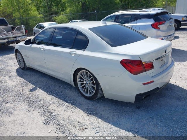 BMW ALPINA B7 2014 WBAYE8C57ED135743 Image 3