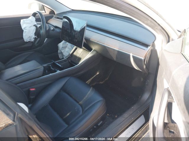 5YJ3E1EB6JF084715 Tesla Model 3 Long Range/performance