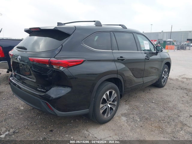 Toyota Highlander Xle 2021 5TDHZRBH0MS530505 Image 4