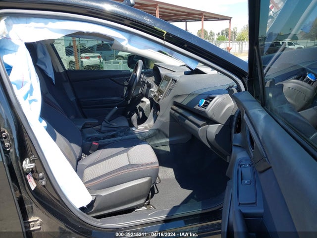 Subaru Crosstrek 2.0i Premium 2019 JF2GTAECXKH271944 Image 5