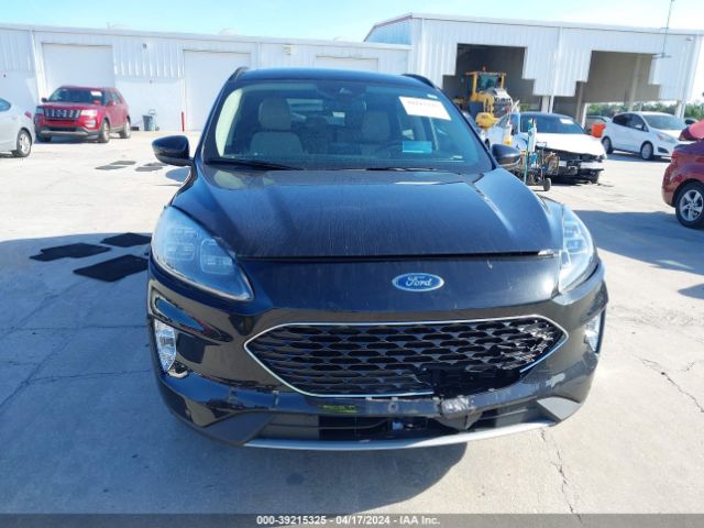 1FMCU9J97LUA73118 Ford Escape Titanium