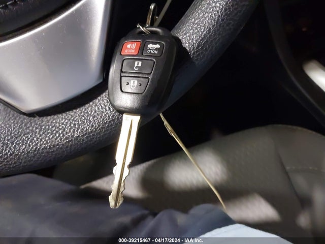 Toyota COROLLA LE 2016 2T1BURHE2GC731157 Image 11