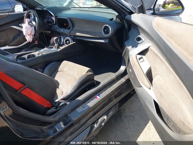 Chevrolet CAMARO ZL1 2019 1G1FJ3D64K0116420 Image 5