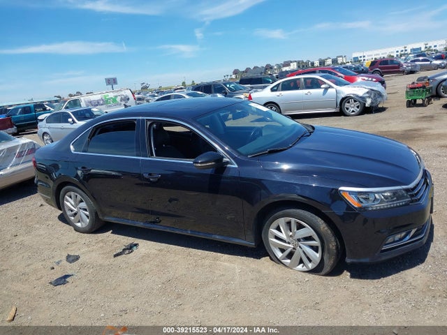 1VWBA7A32JC017273 Volkswagen Passat 2.0t Se