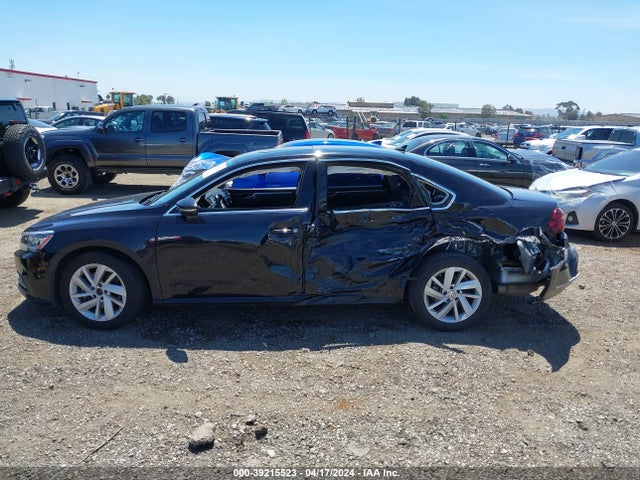 Volkswagen Passat 2.0t Se 2018 1VWBA7A32JC017273 Image 14