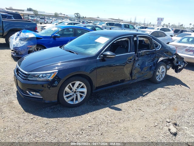 1VWBA7A32JC017273 Volkswagen Passat 2.0t Se