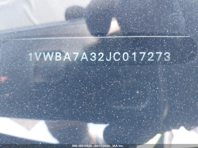 1VWBA7A32JC017273 Volkswagen Passat 2.0t Se