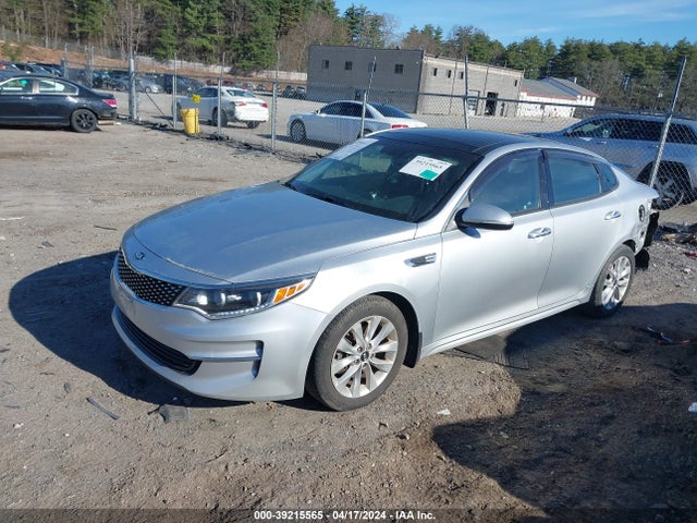 KIA OPTIMA EX 2017 5XXGU4L3XHG173891 Image 2