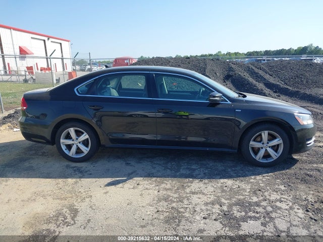 Volkswagen Passat 1.8t Wolfsburg Edition 2014 1VWAT7A35EC060467 Image 15