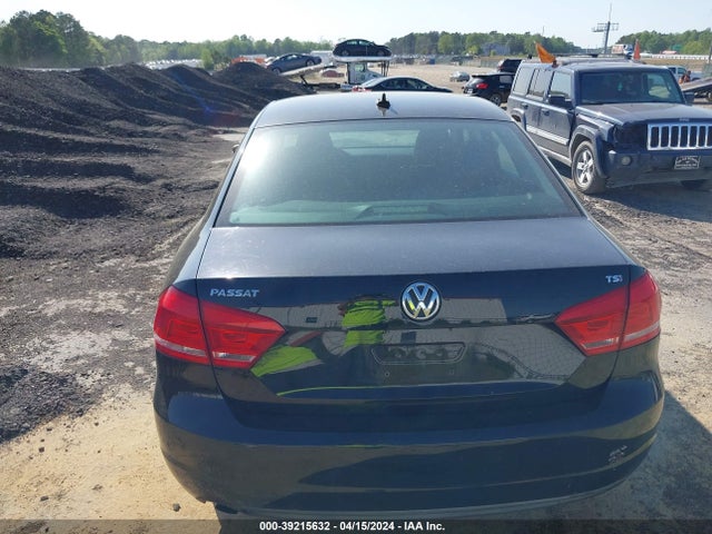 Volkswagen Passat 1.8t Wolfsburg Edition 2014 1VWAT7A35EC060467 Image 17