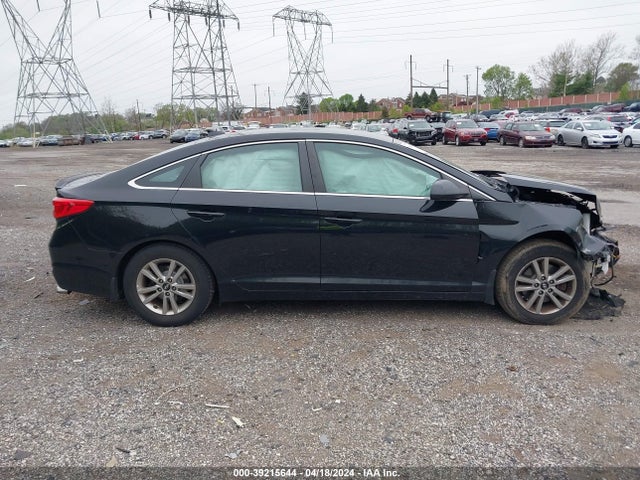 Hyundai SONATA SE 2016 5NPE24AFXGH297415 Image 14