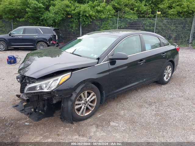 Hyundai SONATA SE 2016 5NPE24AFXGH297415 Image 2
