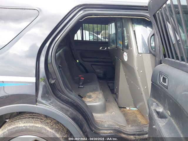 Ford Utility Police Interceptor 2016 1FM5K8ARXGGD32164 Image 8