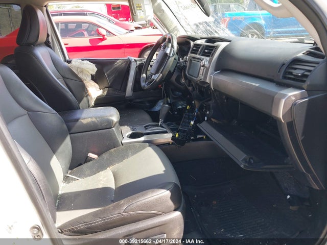 Toyota 4runner Sr5 Premium 2014 JTEZU5JRXE5078250 Image 5