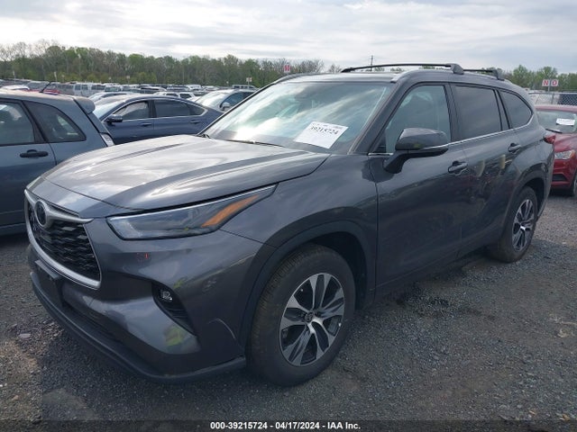 Toyota Highlander Xle 2023 5TDKDRAH1PS021890 Image 2