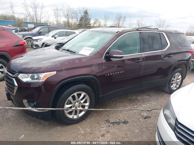 Chevrolet Traverse 1lt 2018 1GNERGKW1JJ104912 Image 2
