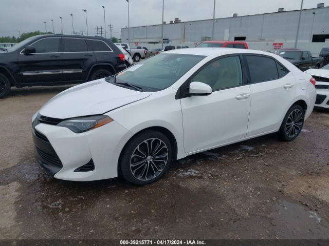2T1BURHE0JC028955 Toyota COROLLA LE