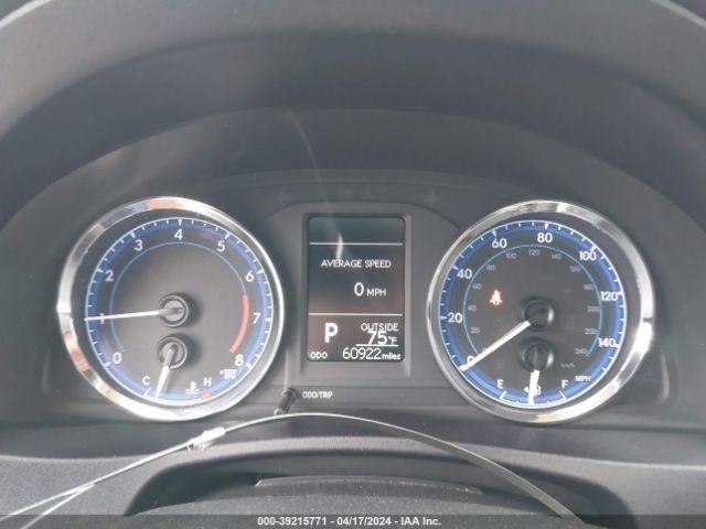 2T1BURHE0JC028955 Toyota COROLLA LE