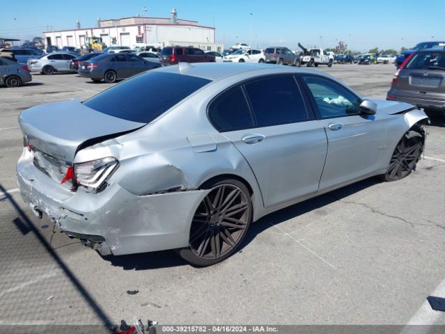 2013 BMW 740I WBAYA6C51DD143836 Photo 3