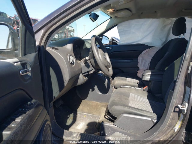 1C4NJDBB5HD104206 Jeep Compass Sport 4x4