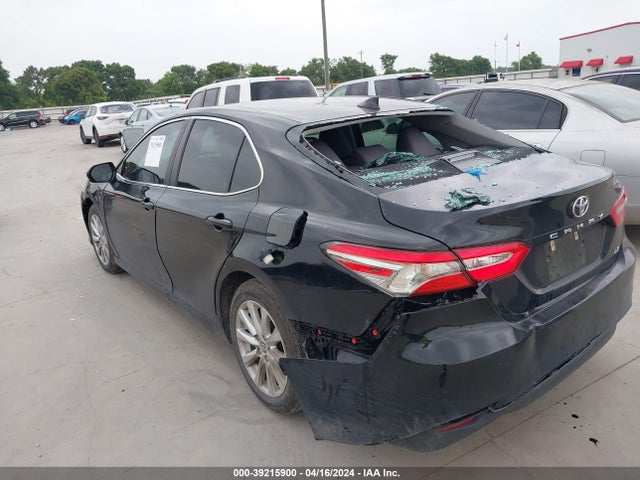 Toyota CAMRY LE 2020 4T1C11AK4LU996721 Image 3